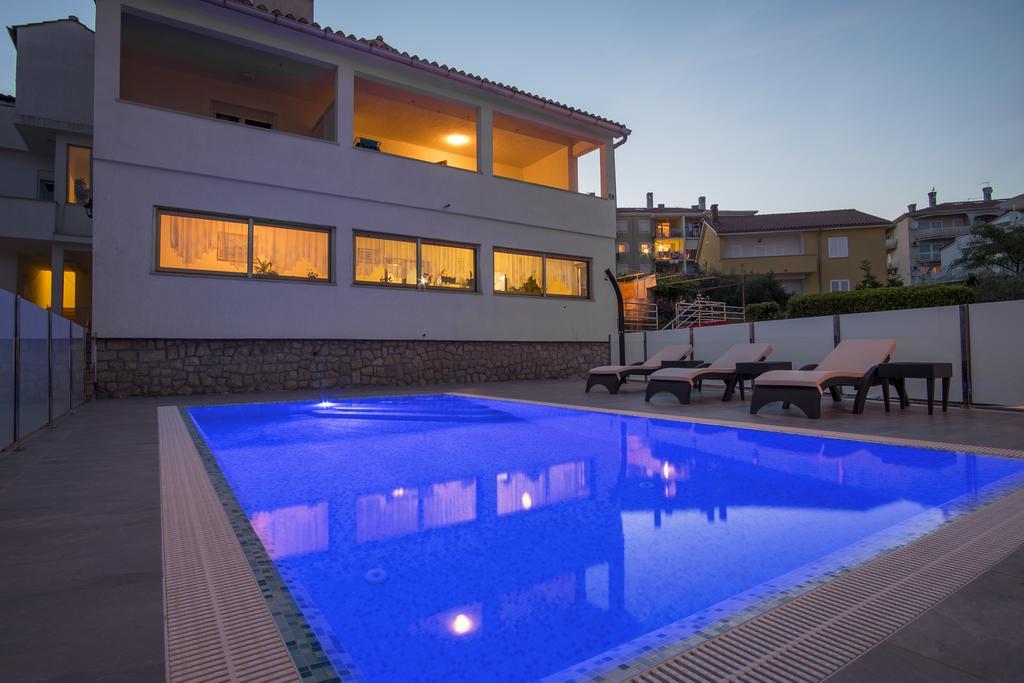 Apartments & Rooms Krk Krk Island ภายนอก รูปภาพ